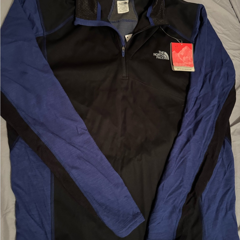 BNWT North face sub zero long sleeve
